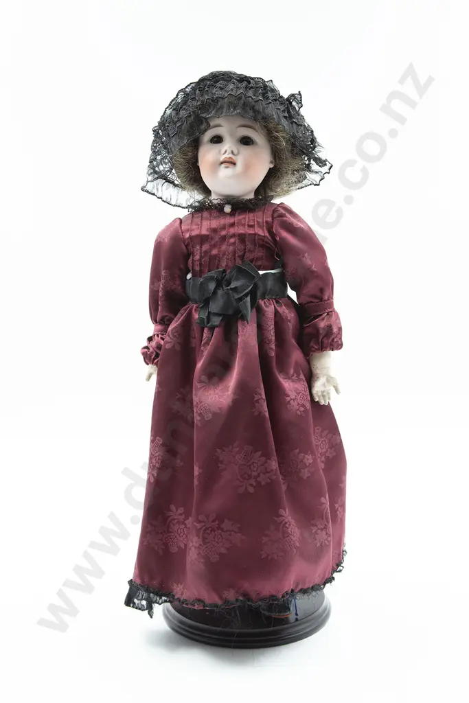 Un-identified Bisque Doll Image 1++