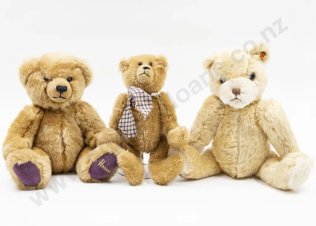 Three Modern Teddy Bears Image 1++