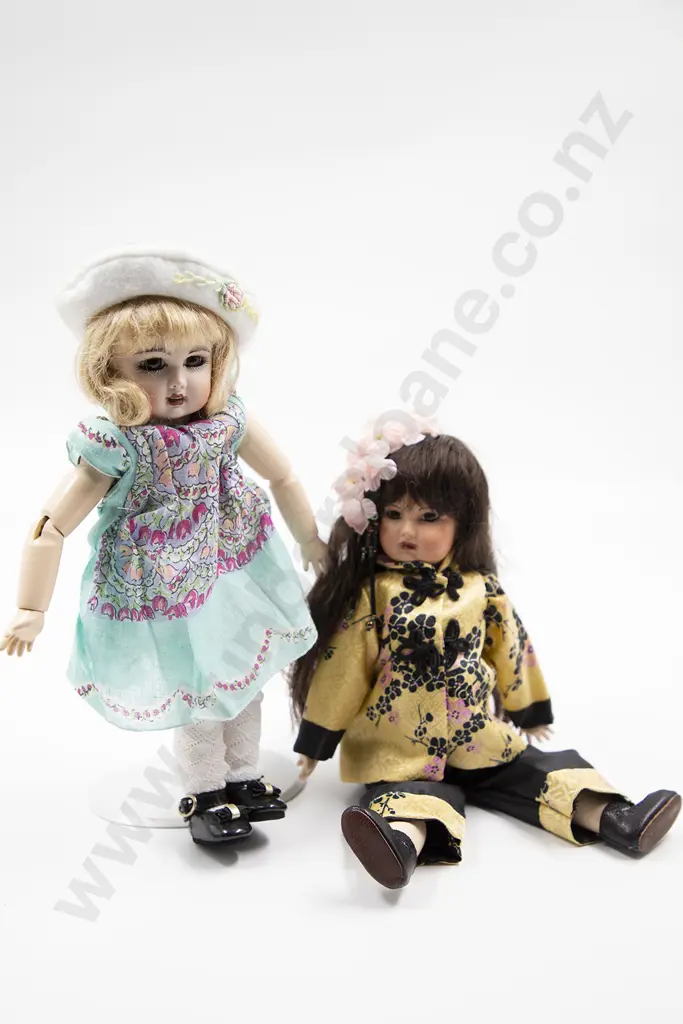 Selection Various Dolls Image 1++