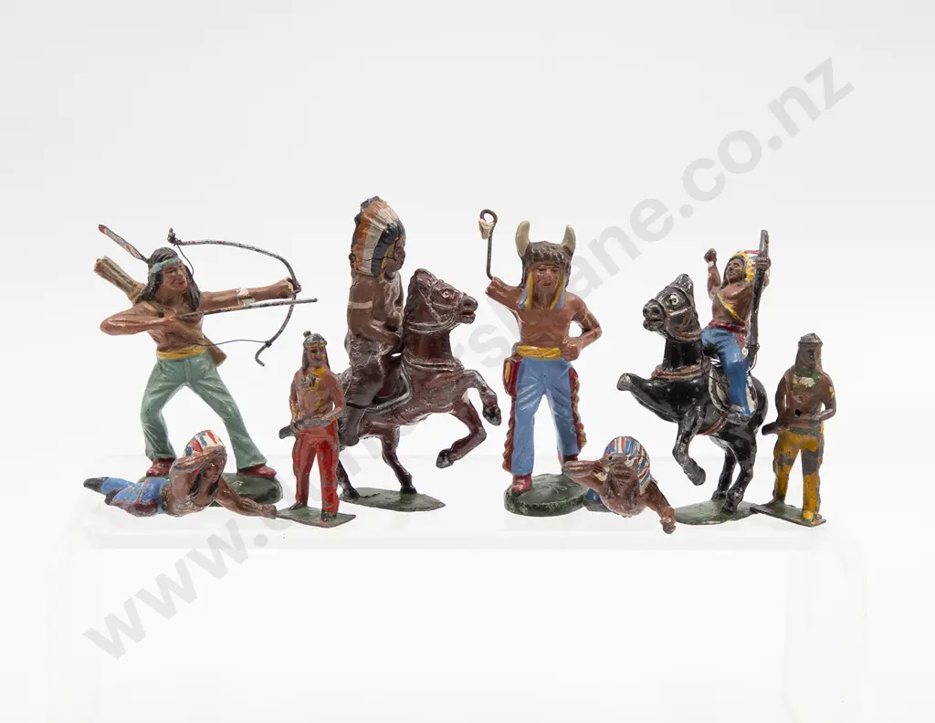 Small Qty Britains and Other Indian Lead Figures Image 1++