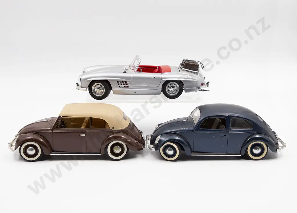 Three Vehicles 1/17 - 1/18 Scale Image 1++