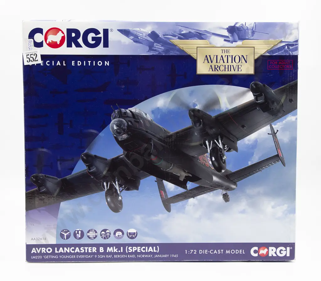 As New Corgi AA32618 Aviation Archive Diecast 1:72 Model Image 1++