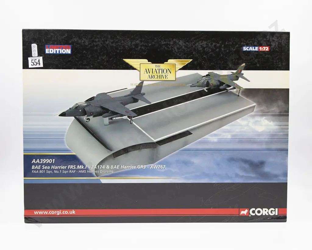 As New Corgi AA39901 Aviation Archive Diecast 1:72 Model Image 1++