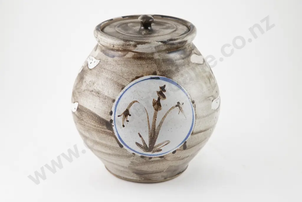 Paul Fisher Lidded Jar Image 1++