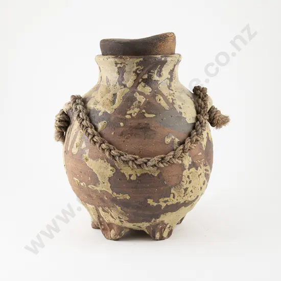 Patricia Perrin Large Onion Pot