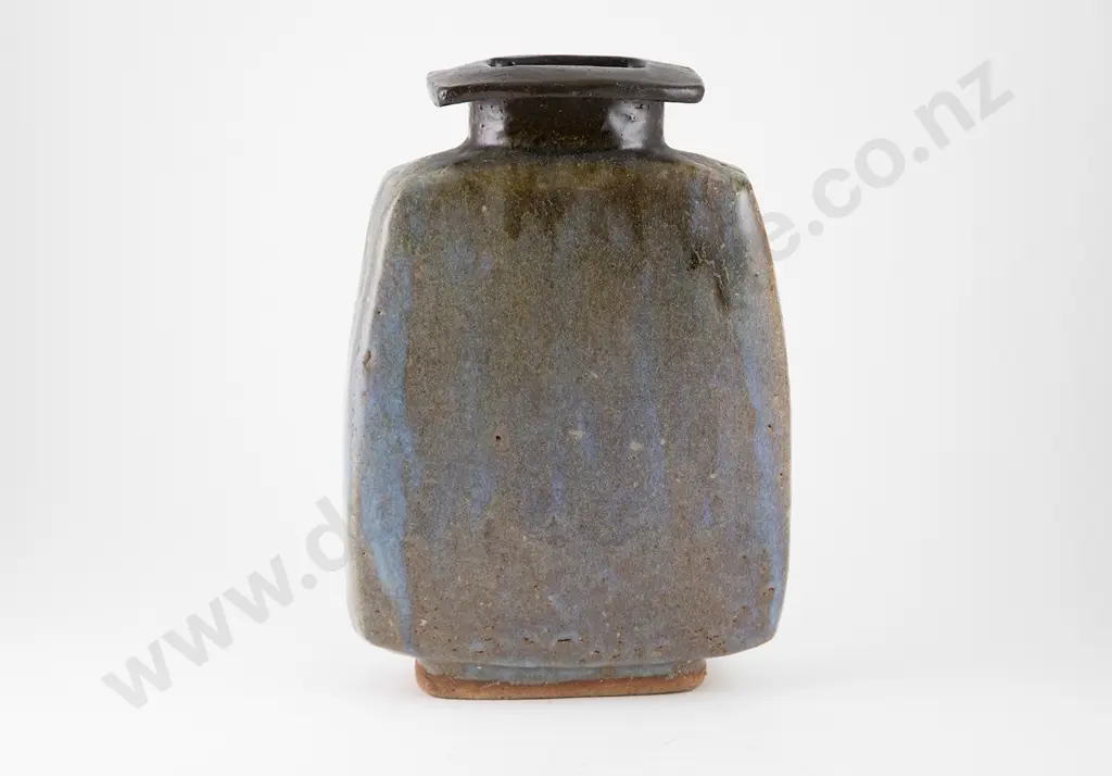Dame Doreen Blumhardt Bottle Vase Image 1++