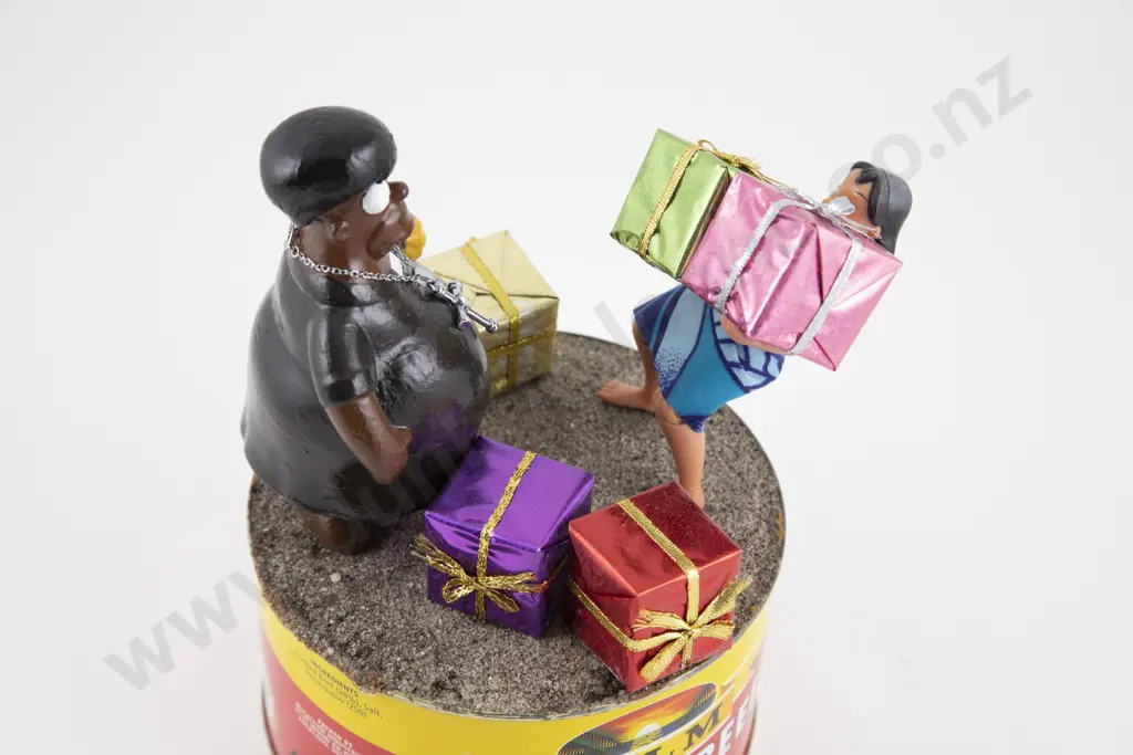 Andy Leleisi'uao (b 1969) - Leia Leia Leia. Fa'afetai lava (I just want the money) Image 1++