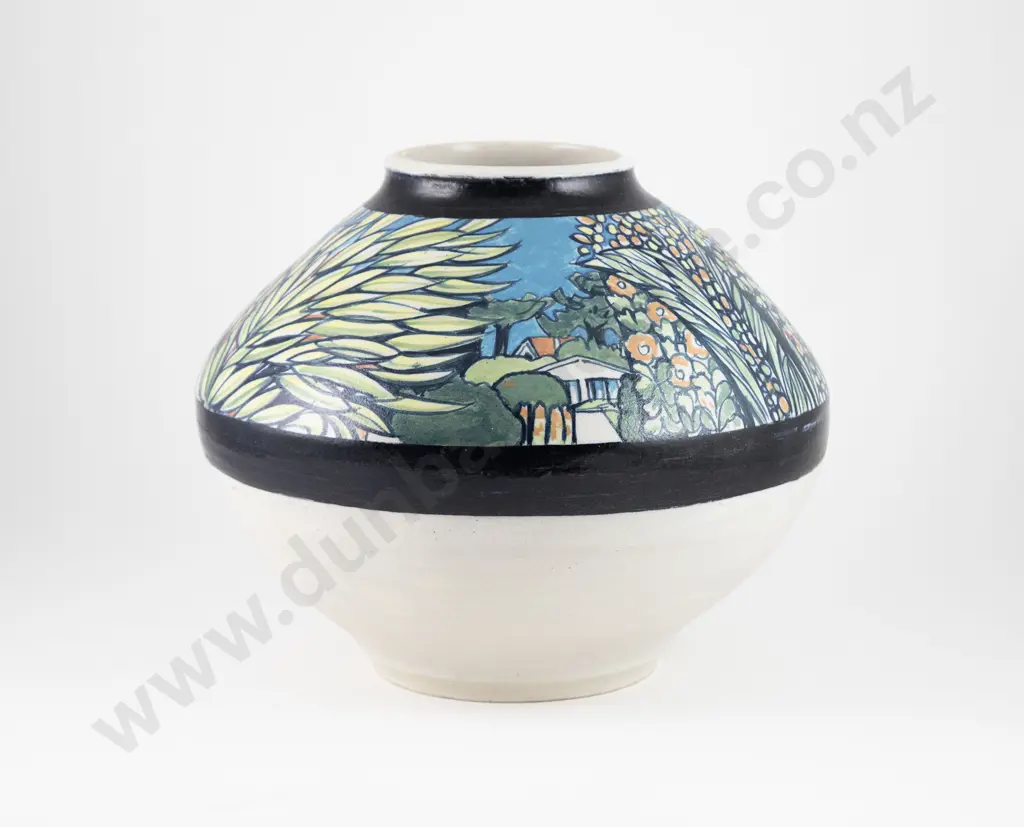 Roy Cowan Vase Image 1++