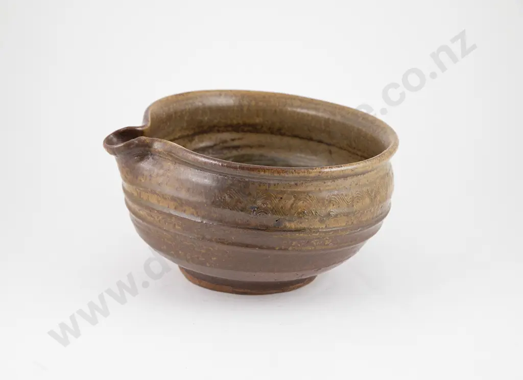 Len Castle Large Pouring Bowl Image 1++