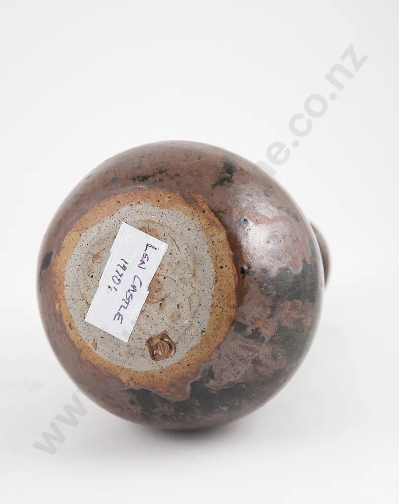 Len Castle Beaker Vase Image 1++