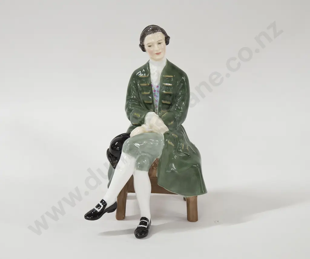 RD Figure "A Gentleman From Williamsburg" Image 1++