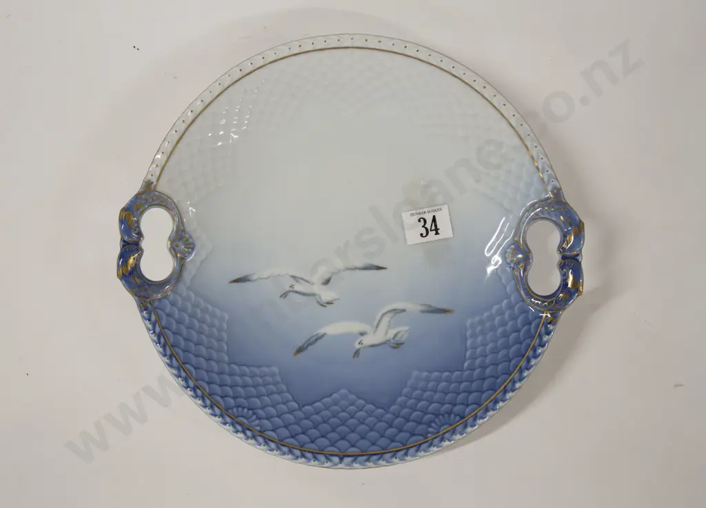 B&G Double-Handed Shallow Bowl Image 1++