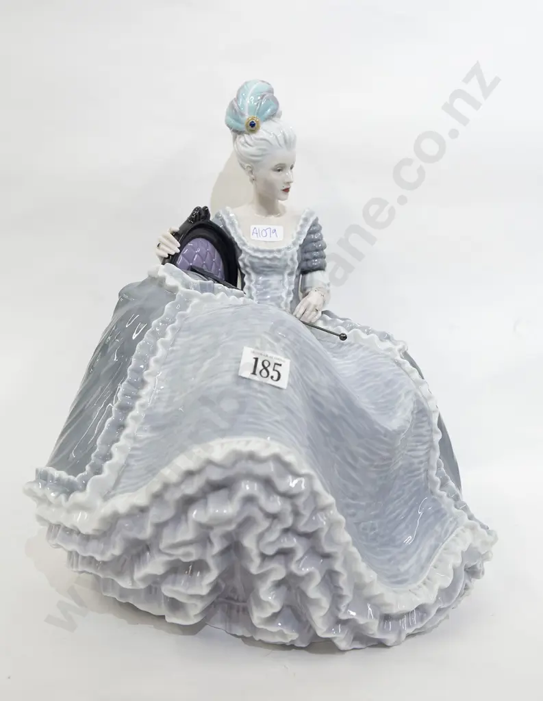 Large Lladro Figure Group "Roccoco Lady at the Ball" Image 1++