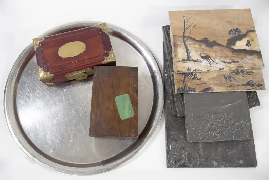 Box With Goose Ornament Image 1++