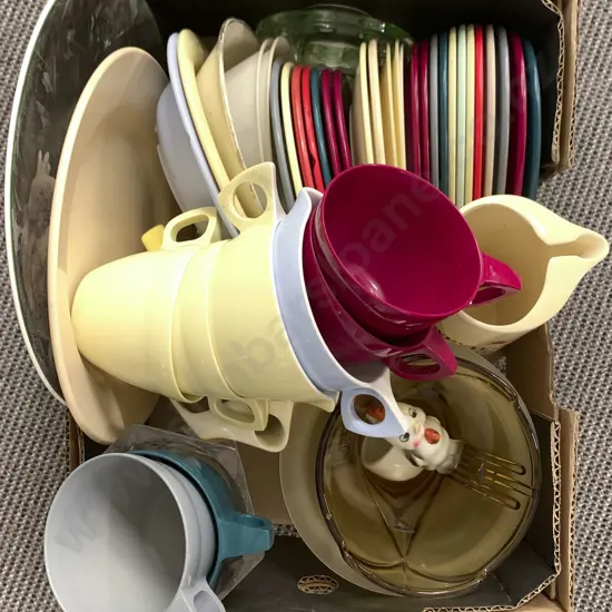 Box With Whisky Jug