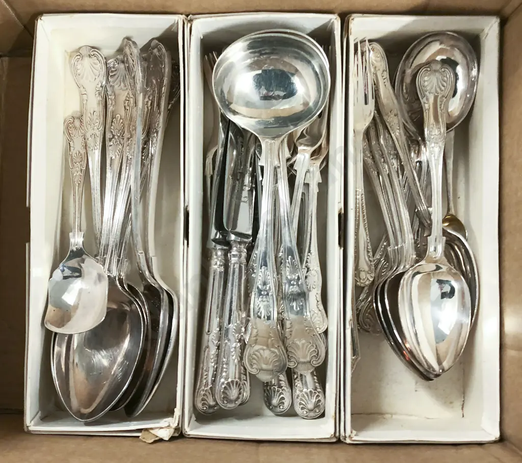Box Of Assorted Kings-Patterned Cutlery Etc. Image 1++