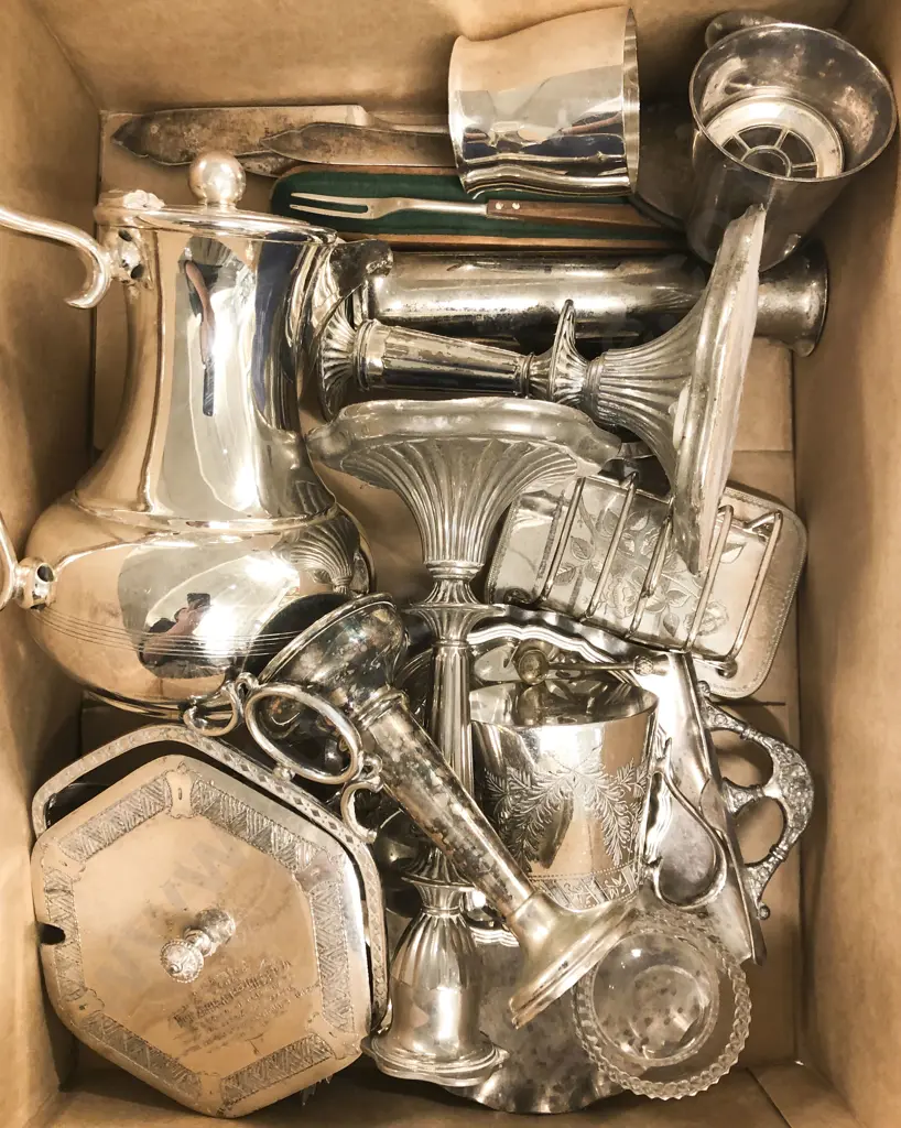 Box Quantity Of Assorted Silver Plate Including Candlesticks Image 1++
