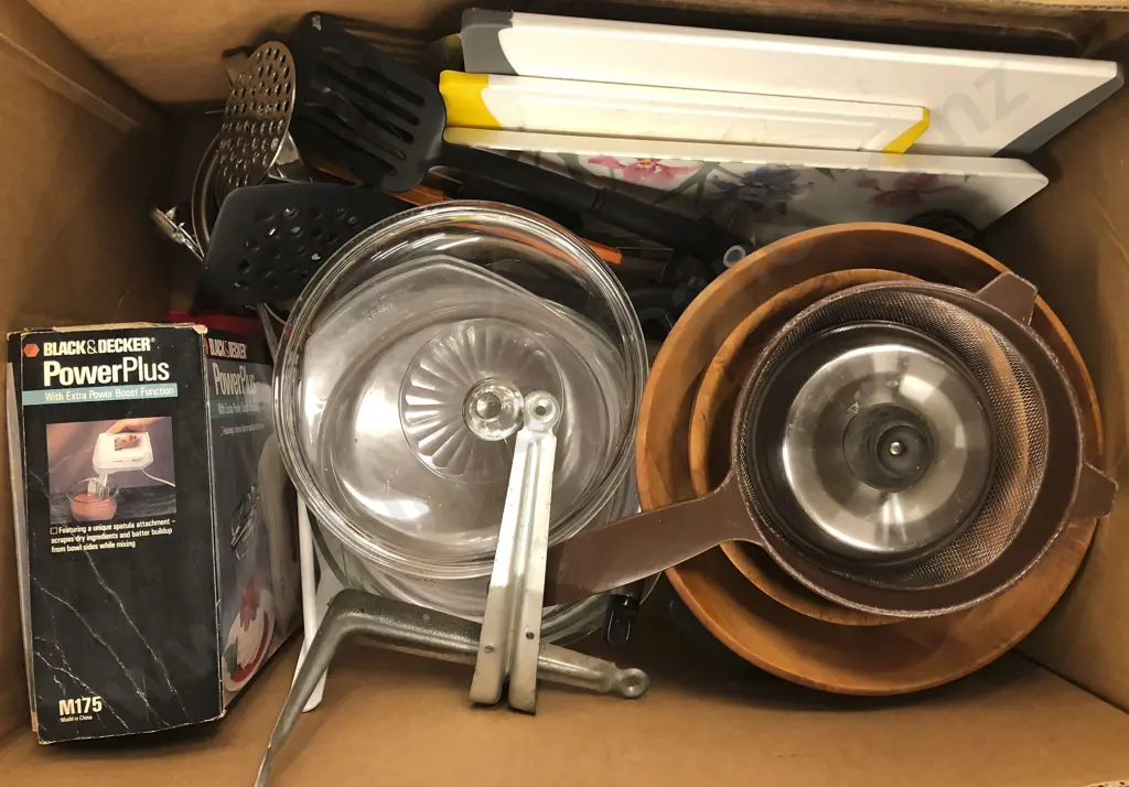 Box Of Assorted Kitchenware Image 1++