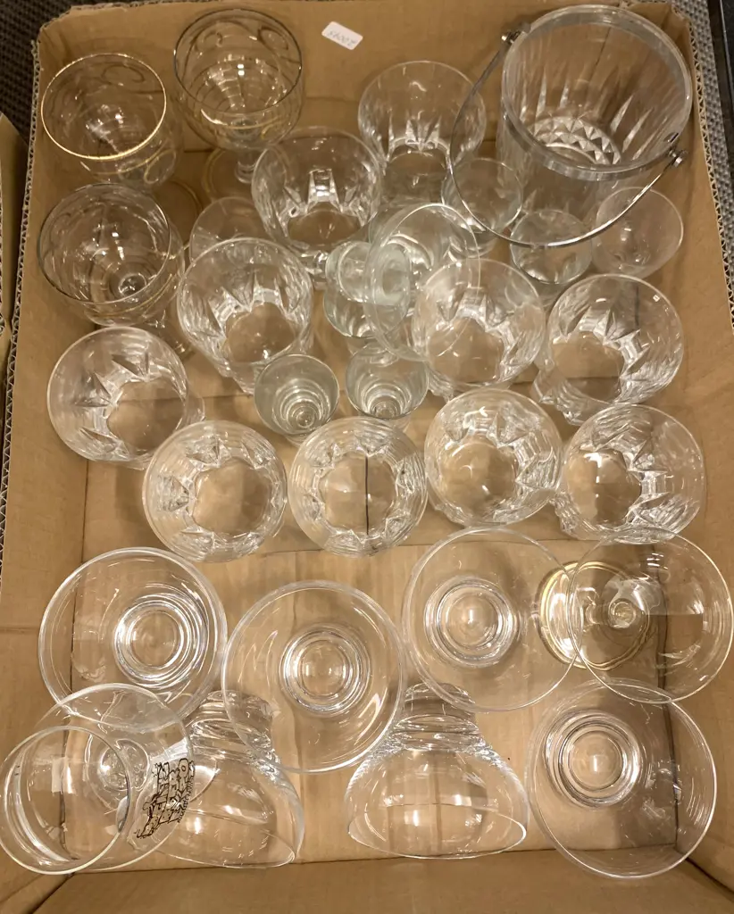 Box Of Assorted Glassware Image 1++
