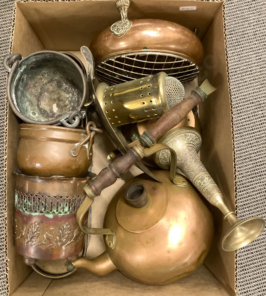 Box Of Copper And Brassware Including Small Planters Image 1++