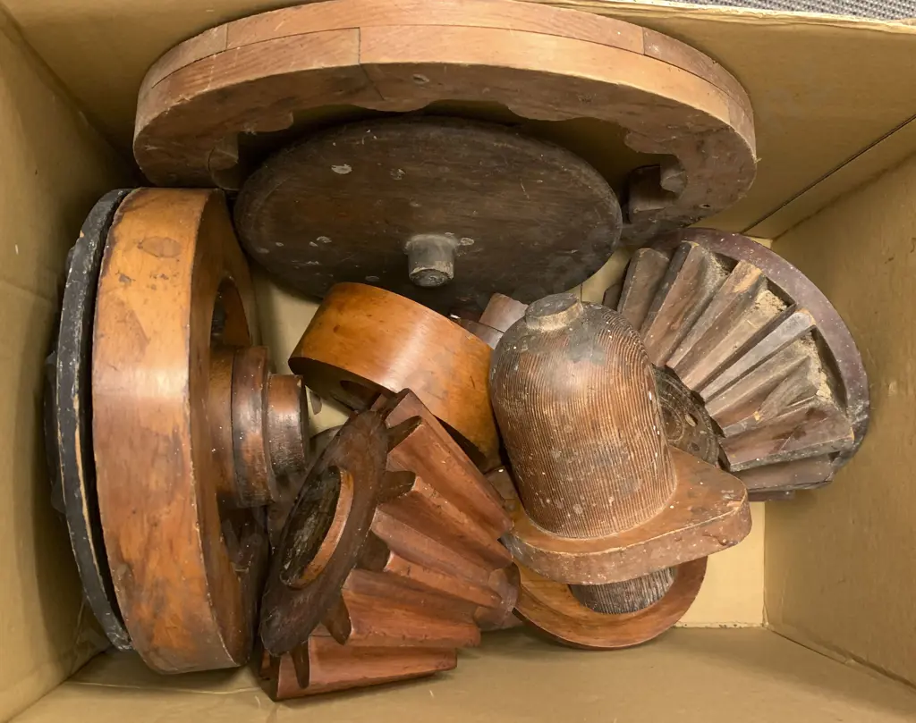 Box Of Assorted Woodware Image 1++