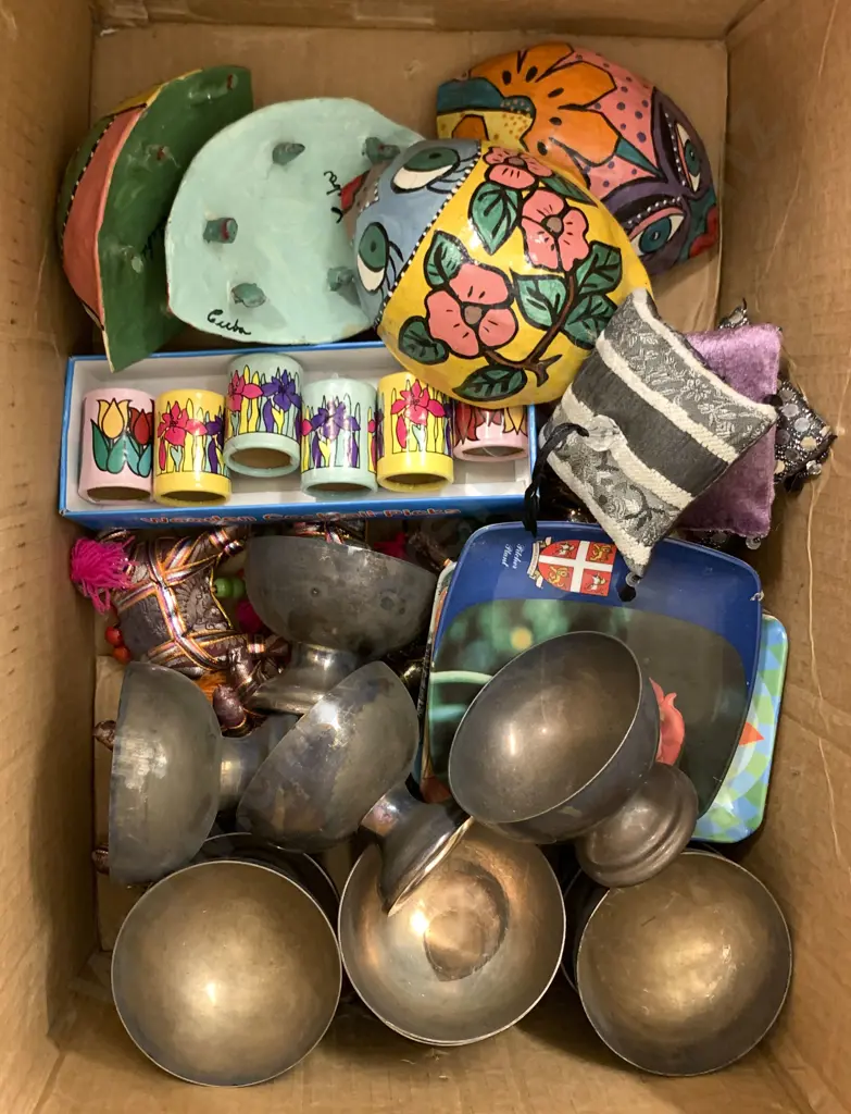 Box Of Assorted Silver Plate And Decorative Items Together With Triangular Cushions Image 1++