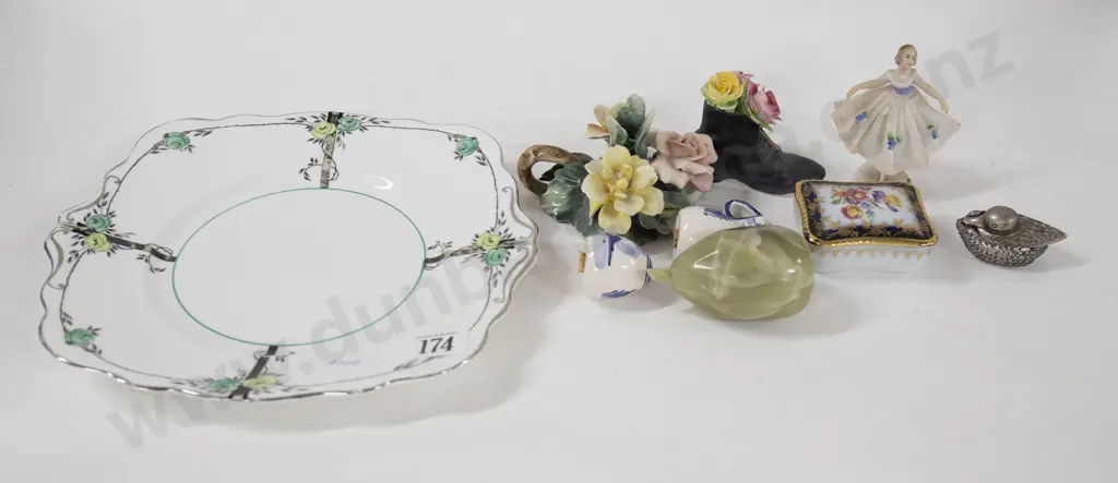 Small Assortment Of Figures And Floral Ornaments Etc. Image 1++