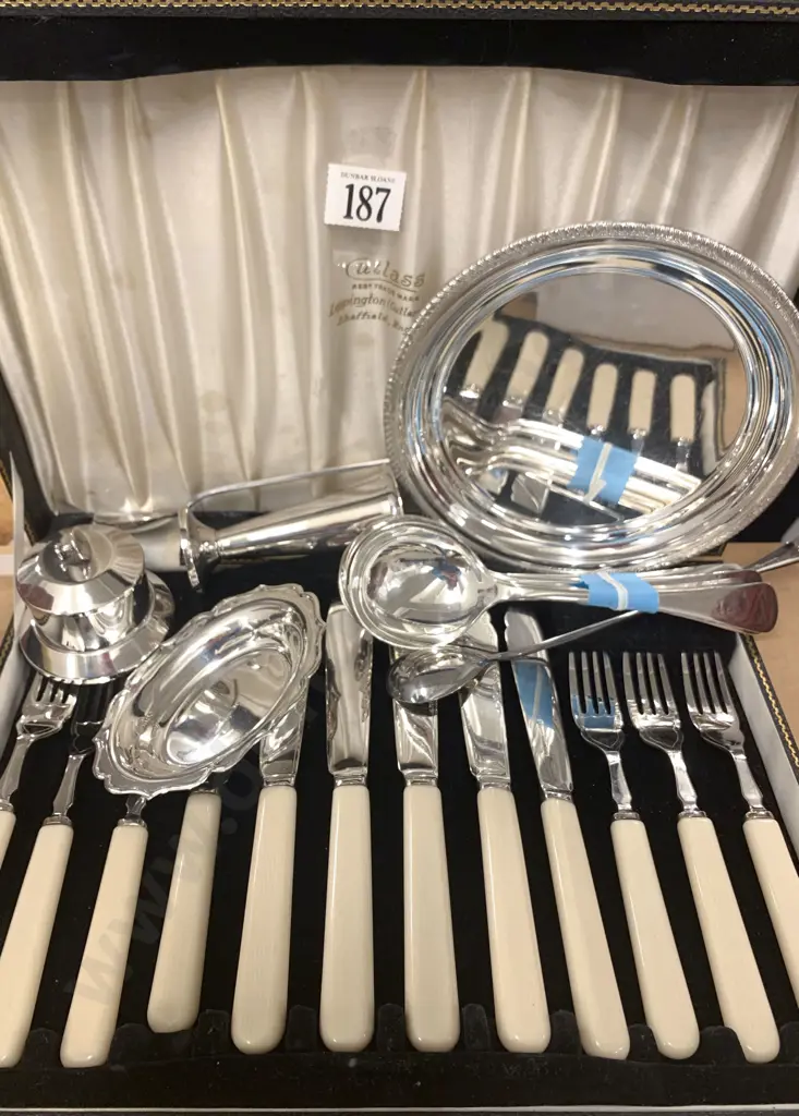 Case Cutlery Set Together With Loose Cutlery Etc. Image 1++