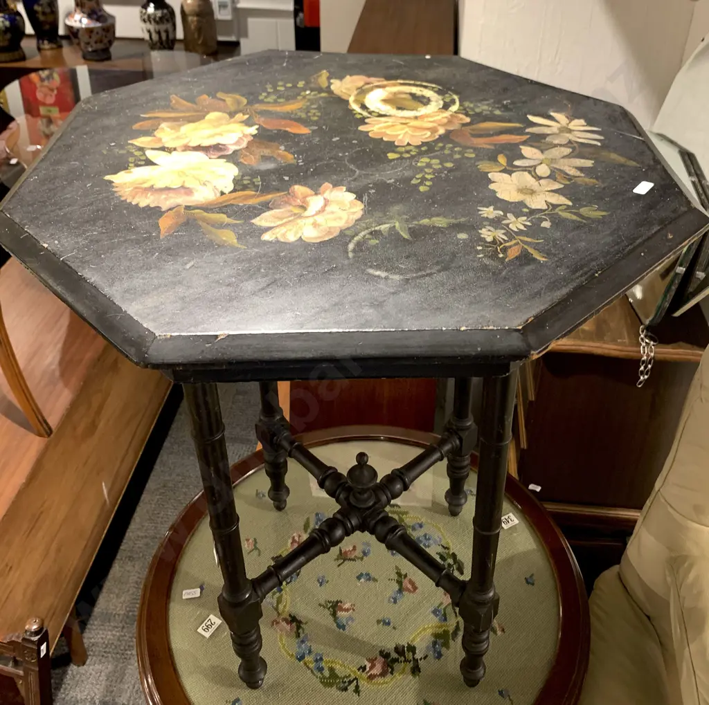 Octagonal Painted Surface Occasional Table (af) Image 1++