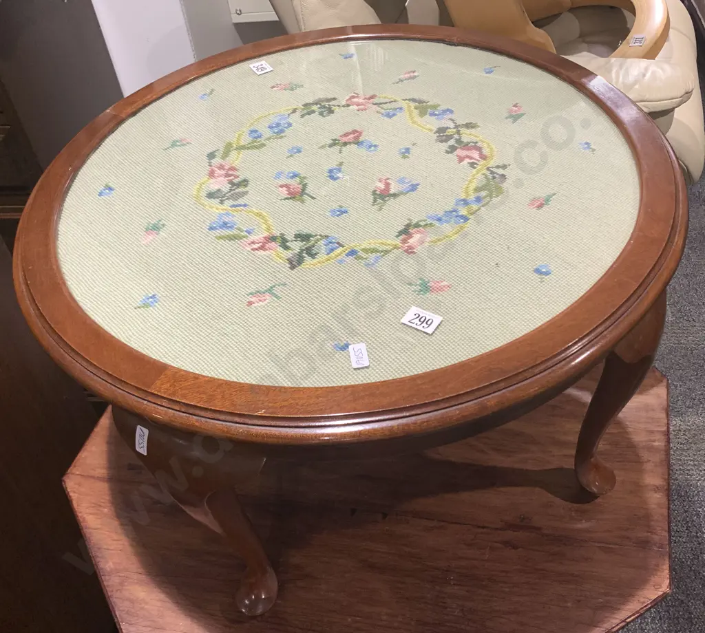 Tapestry Top Circular Coffee Table Image 1++