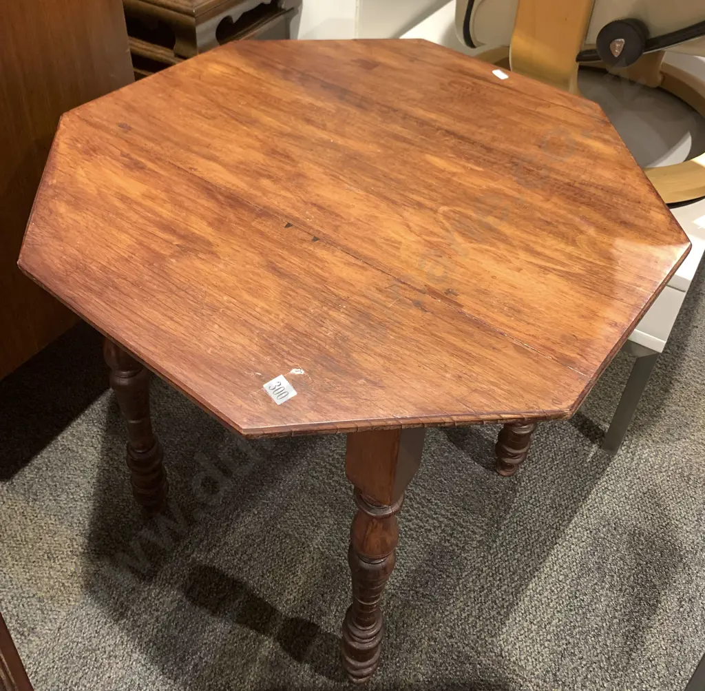 Hexagonal SIde Table Image 1++