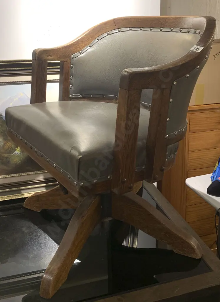 Oak Captains Chair Image 1++