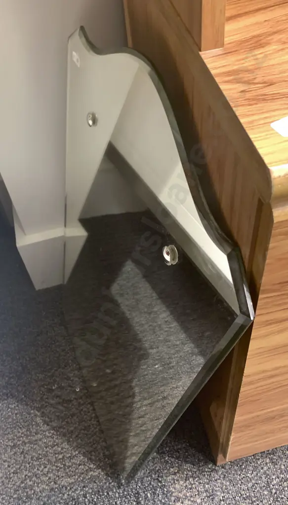 Circular Wall Mirror and Other Image 1++