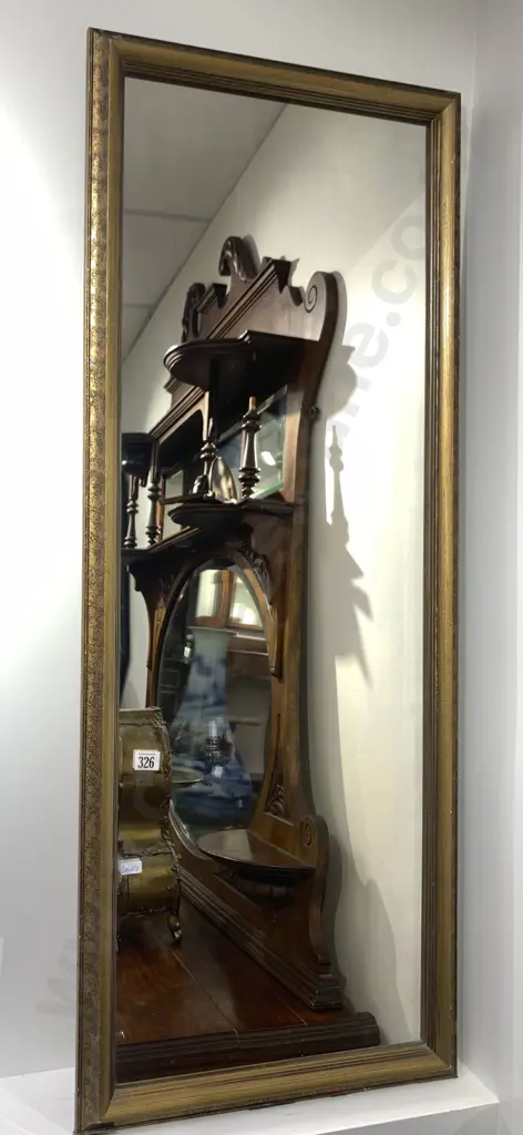Rectangular Gilt Framed Wall Image 1++