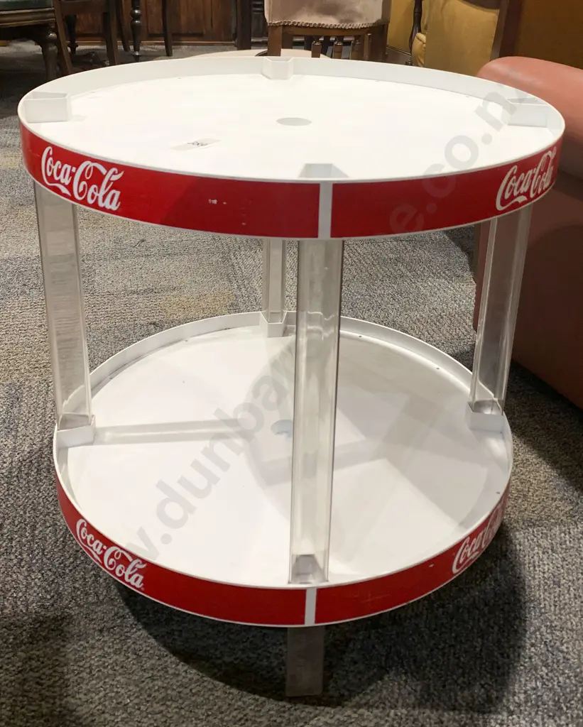 Coke-a-Cola Circular Drinks Stand Image 1++