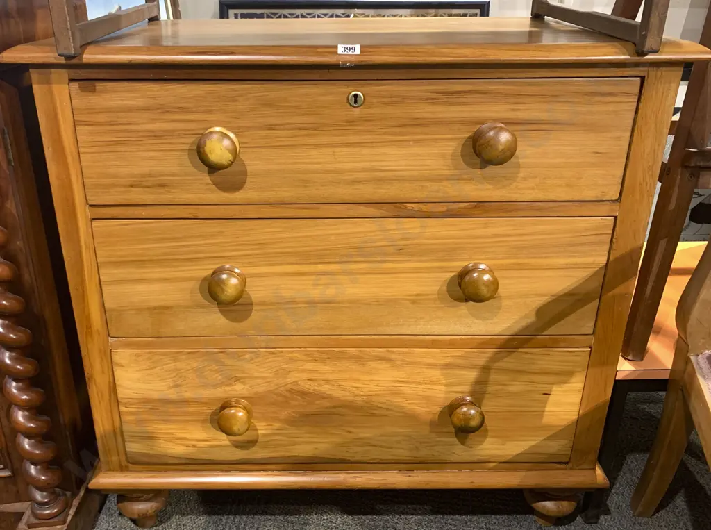 NZ Colonial Rimu Three Drawer Chest Image 1++