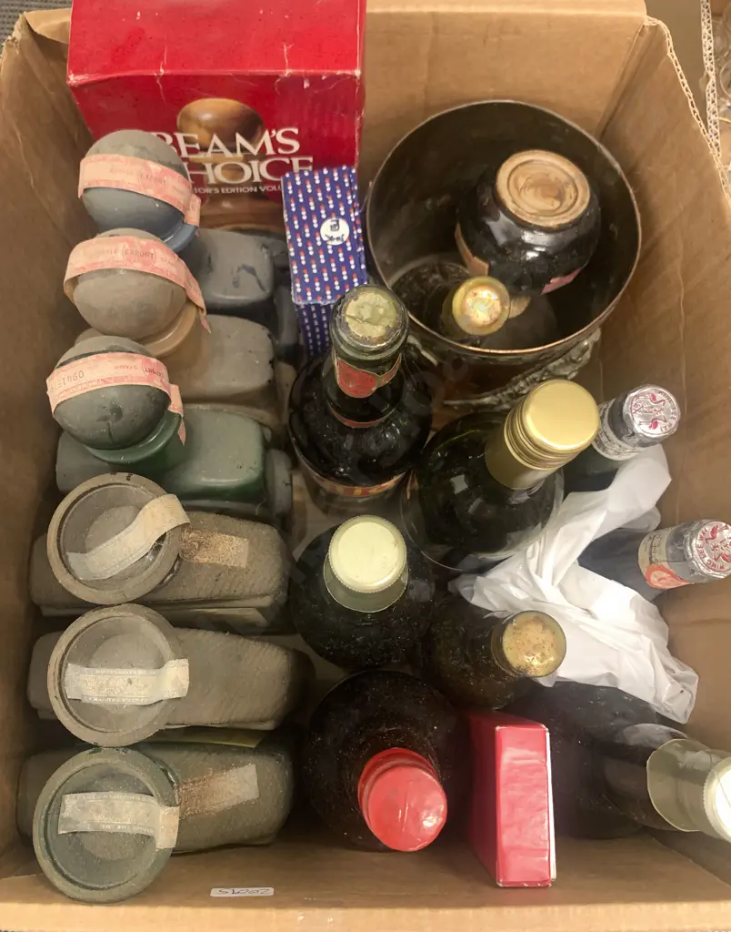 Qty of Assorted Vintage Alcohol Image 1++