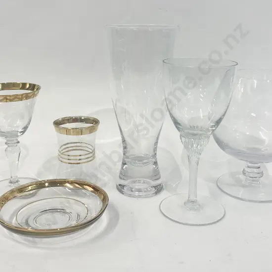 Qty of Assorted Crystal and Glassware