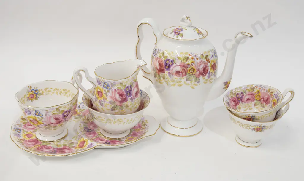 Royal Albert "Serena" Part Floral Tea Set Image 1++