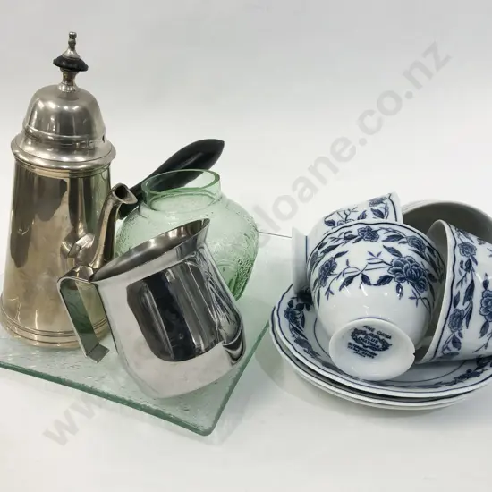 Box of Assorted Glassware and Blue and White China
