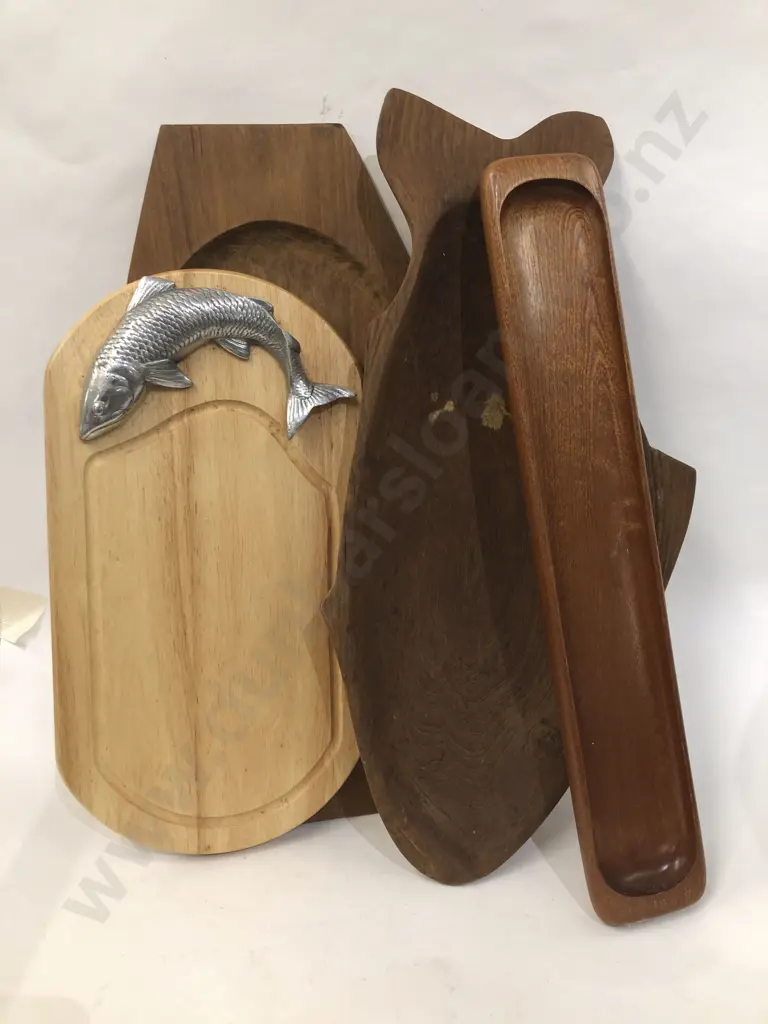 Box of Assorted Woodware and Serving Trays together with Two Stools Image 1++