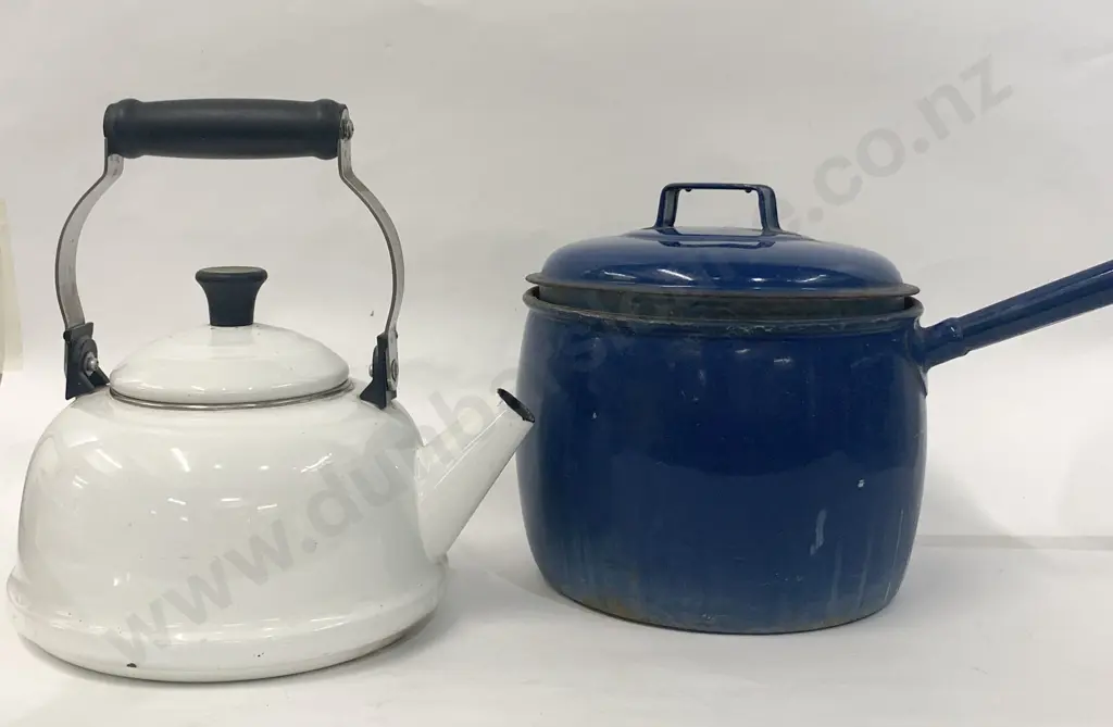 La Creuset Enamel Tea Pot together with other Enamel Cooking Pot Image 1++