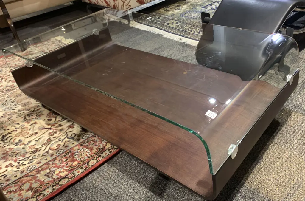 Modern Design Curved Glass Top Coffee Table Image 1++