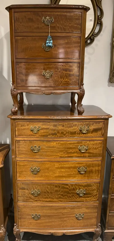 Four Piece Mahogany Bedroom Suite Image 1++