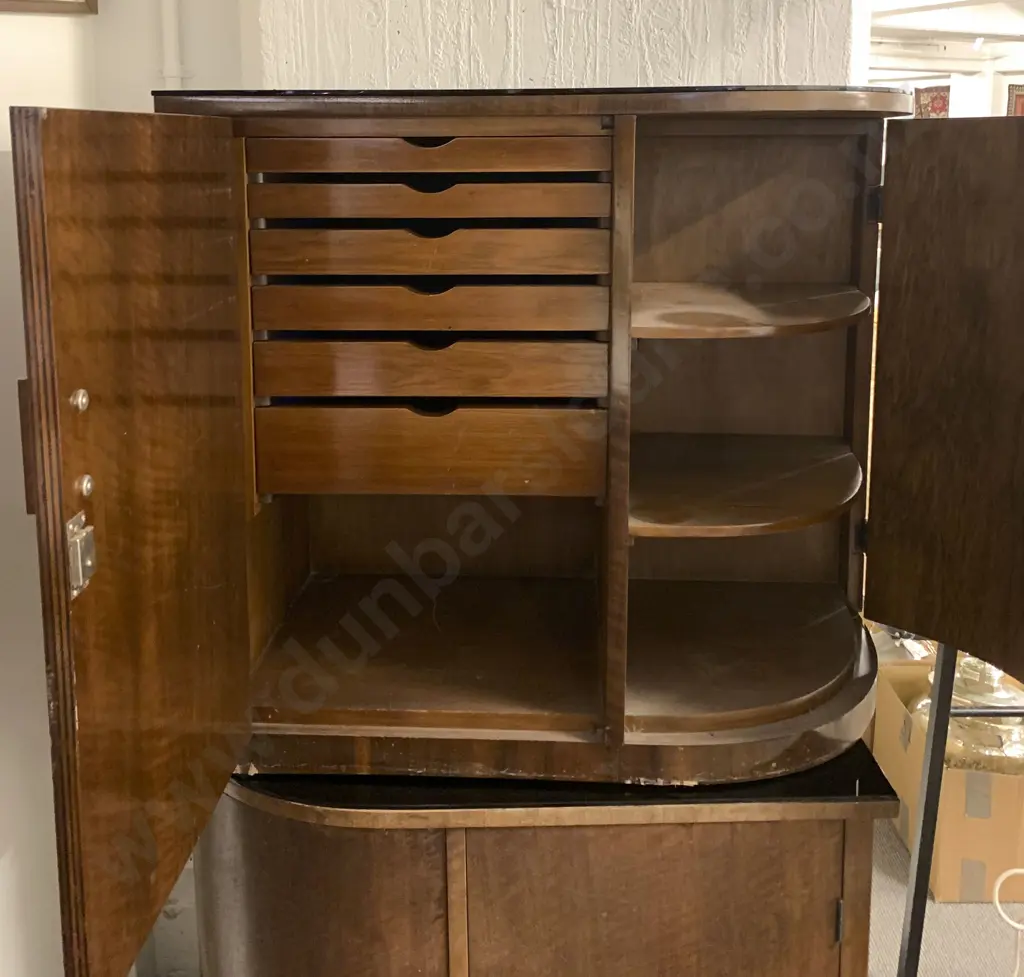 Pair of Curved Side Cabinets Image 1++