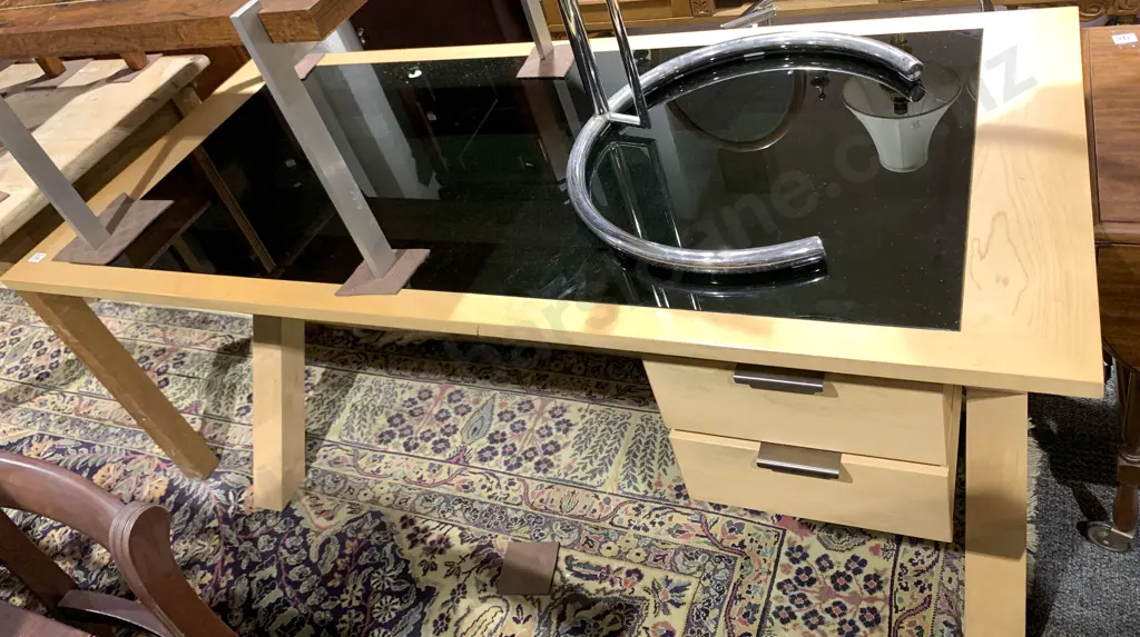 Modern Glass Top Office Desk Image 1++