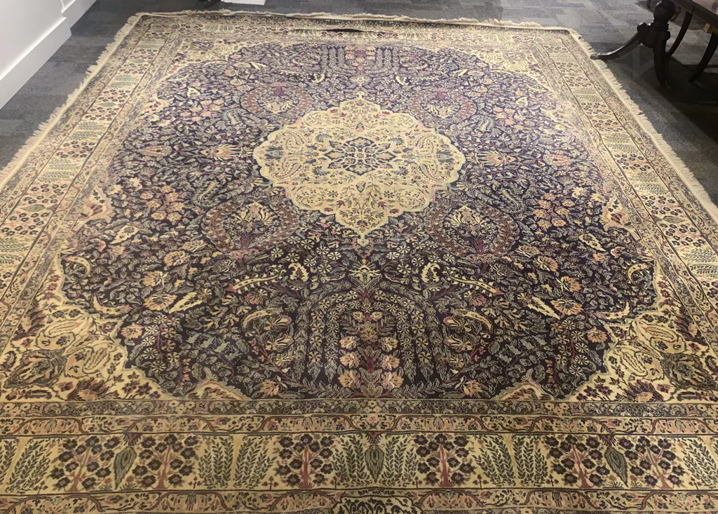Large Persian Style Floor Rug Image 1++