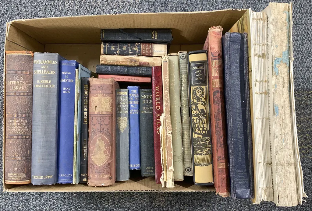 Box of 24 Assorted Volumes and Booklets Image 1++