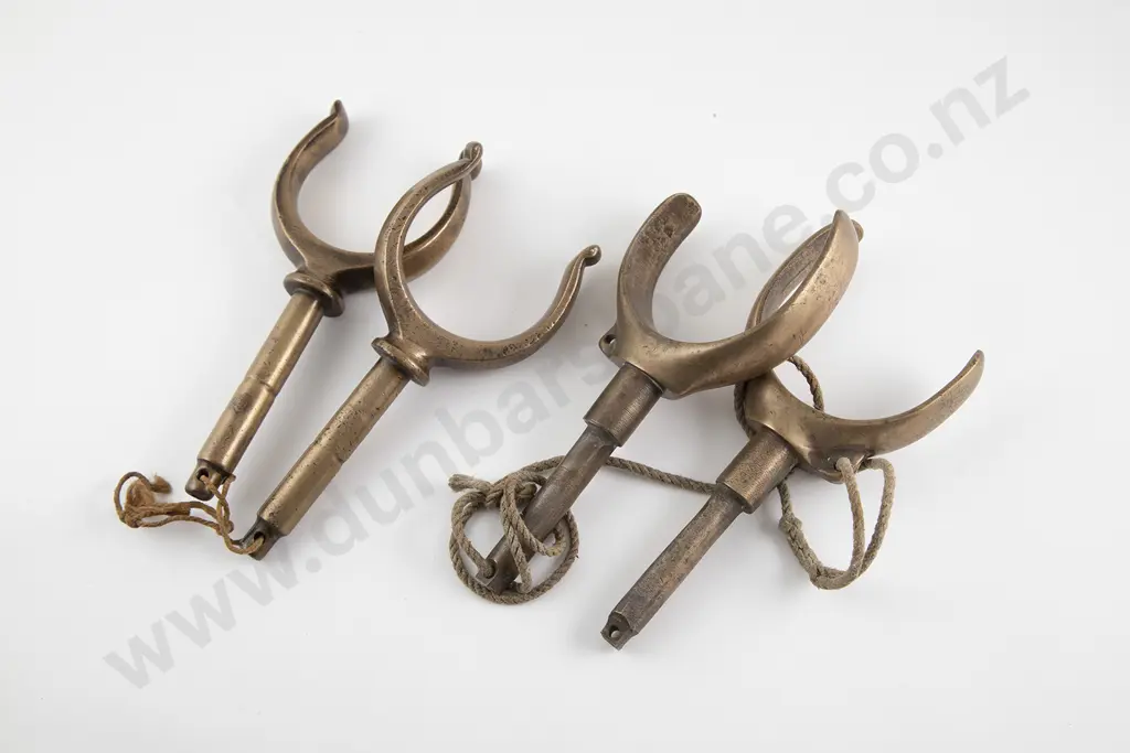 Two Pairs Of Antique Bronze Oar Locks Image 1++