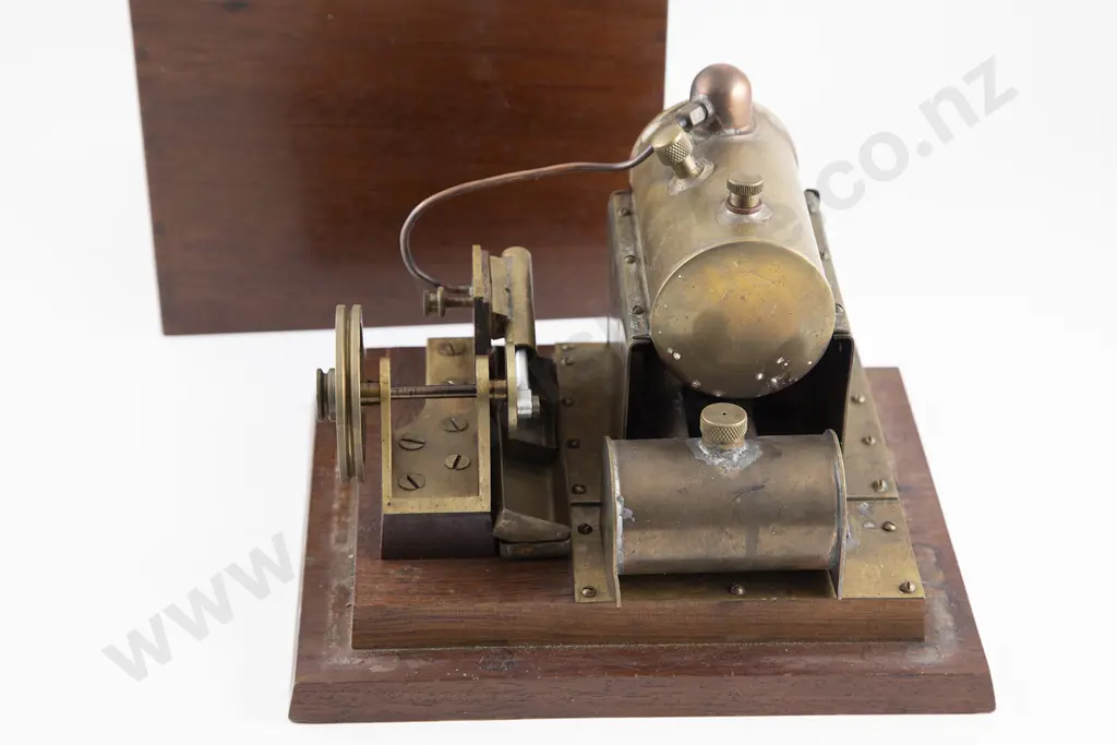 Vintage Mahogany Boxed Brass Live Steam Engine Image 1++